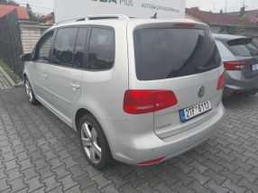 Volkswagen Touran - 2015