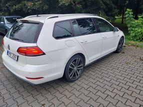 Volkswagen Golf - 2017