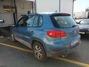 Volkswagen Tiguan - 2015