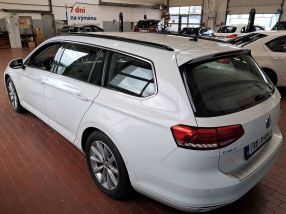Volkswagen Passat - 2016