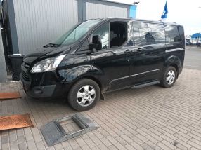 Ford Tourneo Custom - 2017