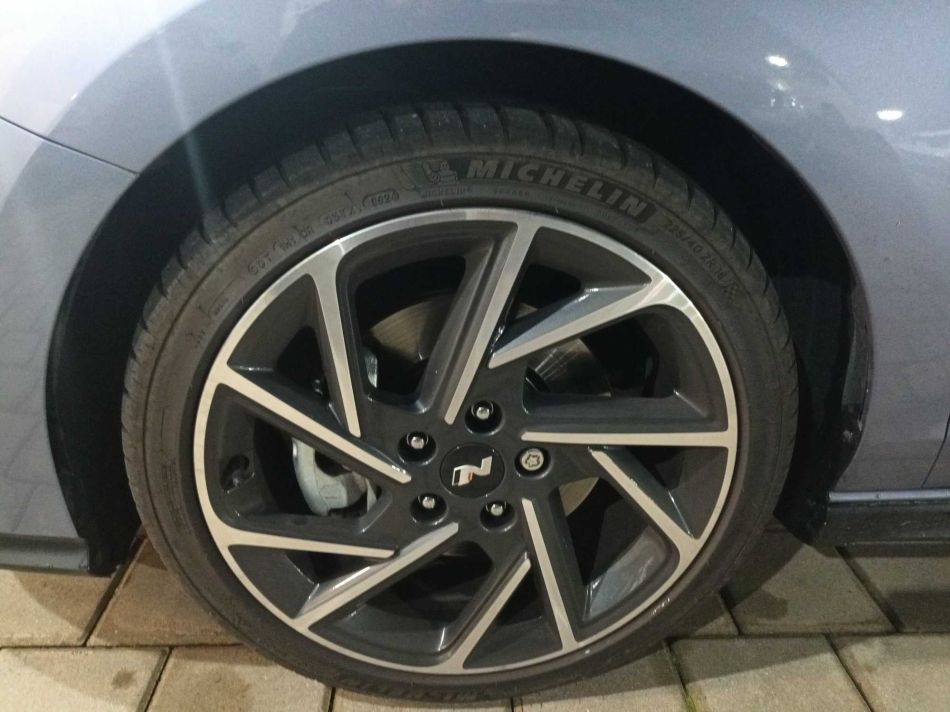 Hyundai i30 Fastback - 2025