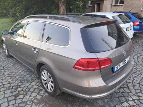 Volkswagen Passat - 2011