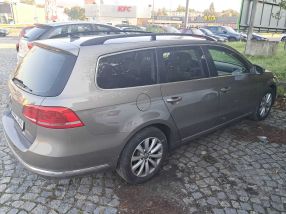 Volkswagen Passat - 2011