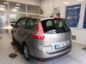 Renault Grand Scenic - 2011