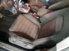 Volkswagen Passat - 2010