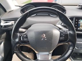 Peugeot 308 - 2015
