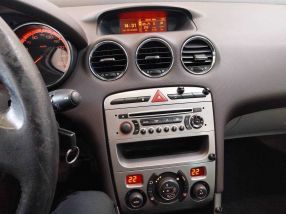 Peugeot 308 - 2010