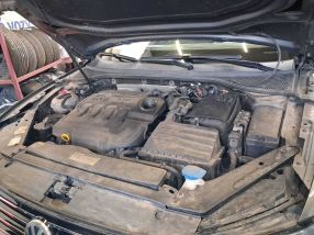 Volkswagen Passat - 2015