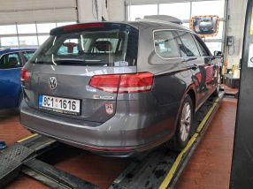Volkswagen Passat - 2015