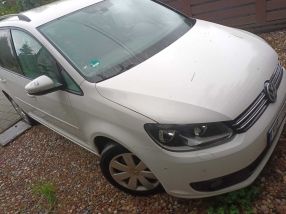 Volkswagen Touran - 2013