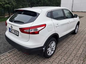 Nissan Qashqai - 2015