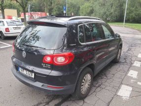 Volkswagen Tiguan - 2011
