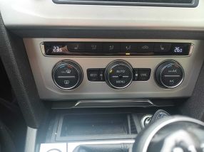 Volkswagen Passat - 2015