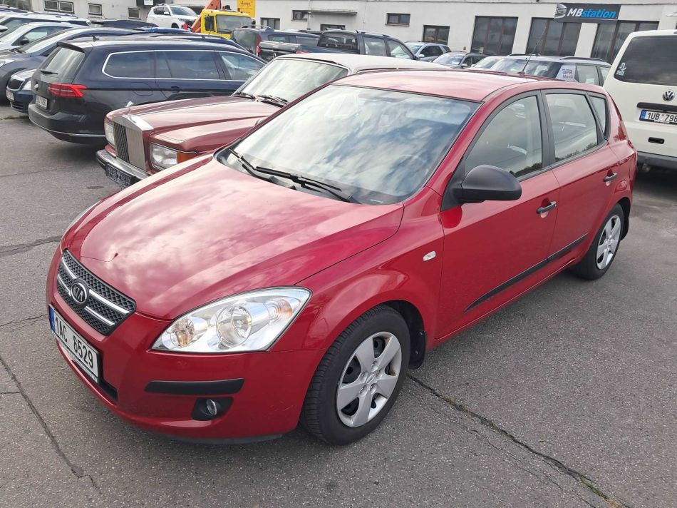 Kia Ceed - 2009