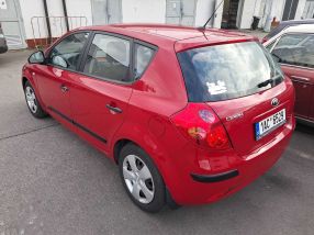 Kia Ceed - 2009