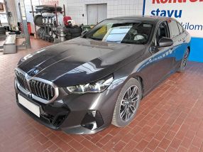 BMW 5 - 2023