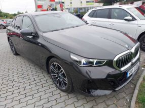 BMW 5 - 2023