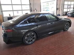 BMW 5 - 2023