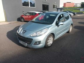 Peugeot 207 - 2011