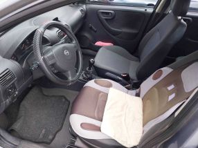 Opel Corsa - 2004