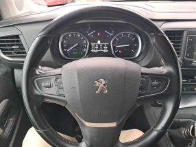 Peugeot Traveller - 2018