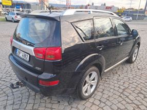 Peugeot 4007 - 2009