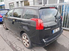 Peugeot 5008 - 2012
