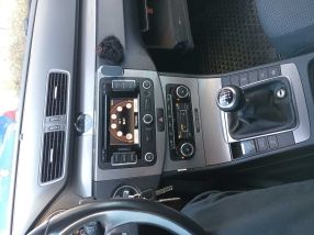 Volkswagen Passat - 2011
