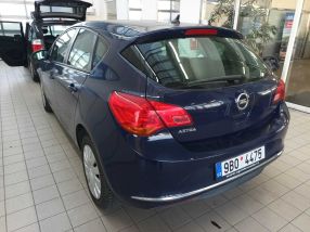 Opel Astra - 2014
