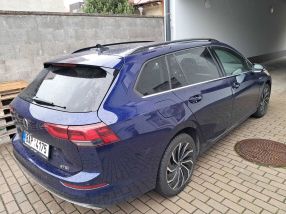 Volkswagen Golf - 2021