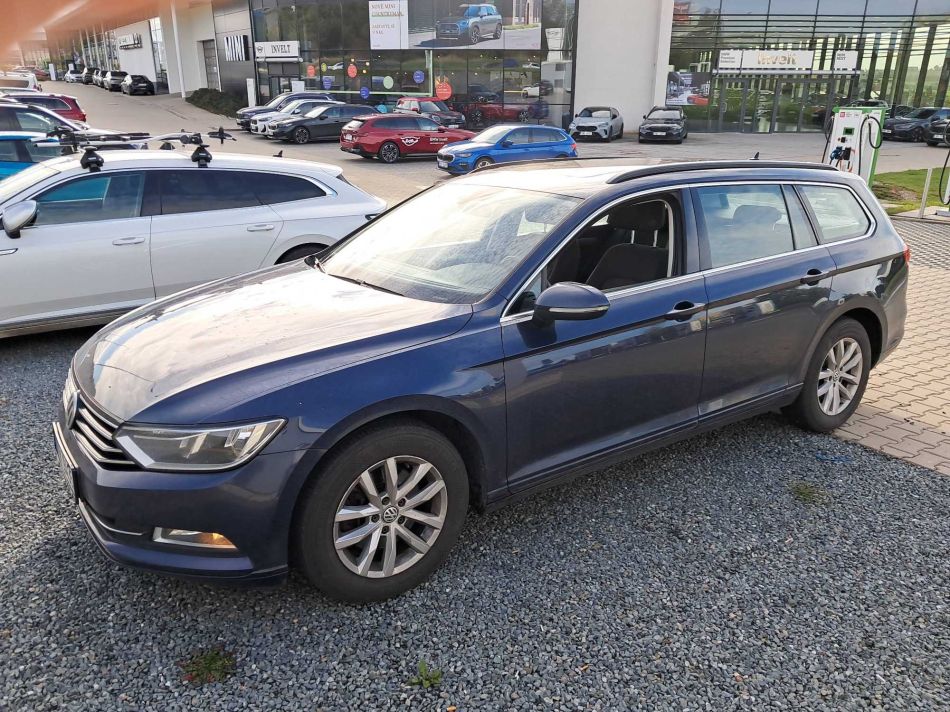 Volkswagen Passat - 2016