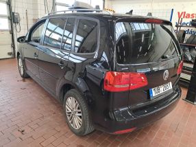 Volkswagen Touran - 2015