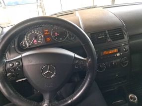 Mercedes-Benz A - 2009
