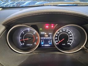 Mitsubishi Outlander - 2012