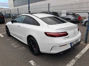 Mercedes-Benz E - 2022