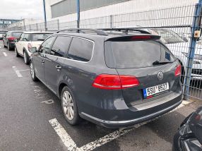Volkswagen Passat - 2011