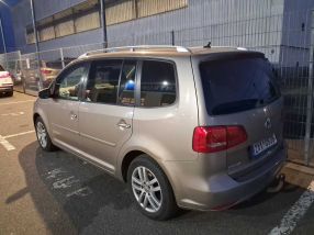 Volkswagen Touran - 2012