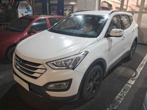 Hyundai Santa Fe - 2014