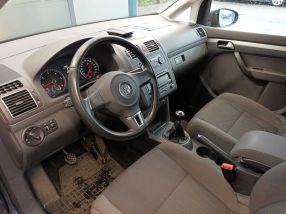 Volkswagen Touran - 2011