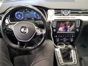 Volkswagen Passat - 2016
