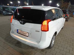 Peugeot 5008 - 2014