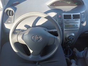 Toyota Yaris - 2009