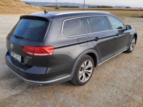 Volkswagen Passat - 2017
