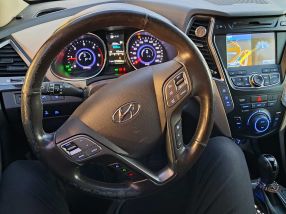 Hyundai Grand Santa Fe - 2013