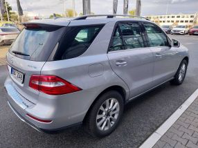 Mercedes-Benz ML - 2012