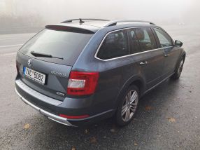 Skoda Octavia Scout - 2016