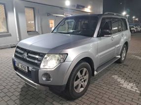 Mitsubishi Pajero - 2009