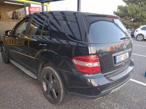 Mercedes-Benz ML - 2005