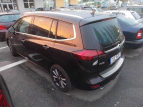 Opel Zafira Tourer - 2012
